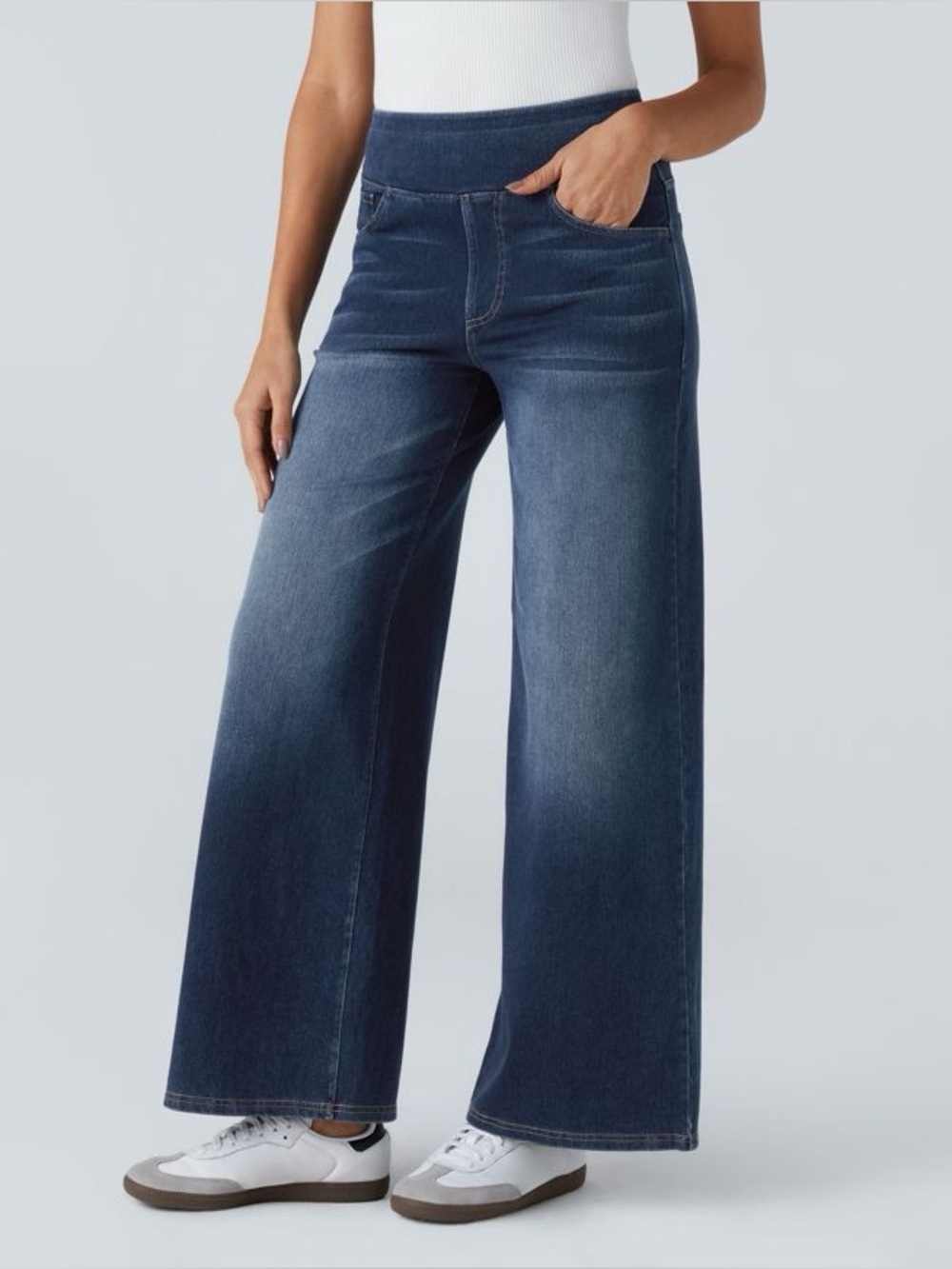 NWT Halara Flex High Waisted Pockets Baggy Wide Leg Jeans in Bright Blue Denim